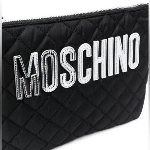 New 💯 Authentic Moschino quilted logo clutch bag - Picture 11 of 13
